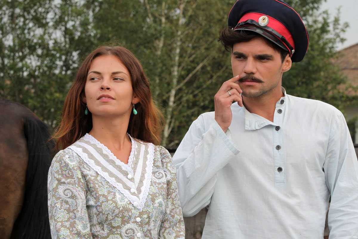 Биография Артура Иванова: личная жизнь, театр и первые проекты в фильмографии Роли в сериалах Тихий Дон и Грозный, образ Бориса Годунова в ленте Янычар и последние новости в 2022 году на