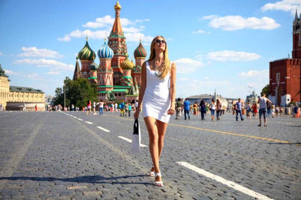 «чувствую себя свободным»: живущие в россии иностранцы рассказали, почему остаются в стране — рт на русском