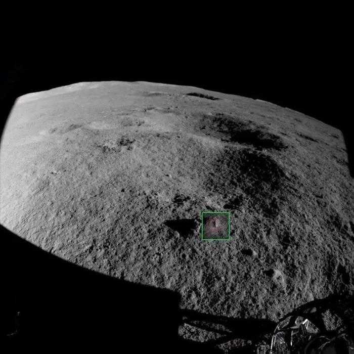 Снимки обратной стороны луны поставили учёных в тупик
