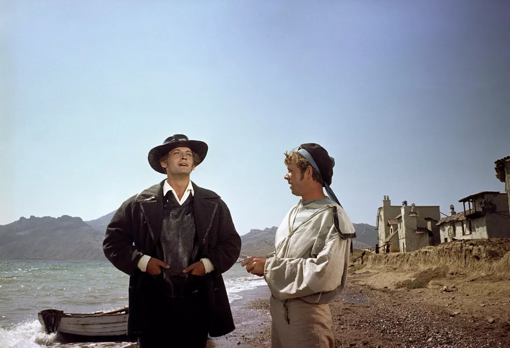 Алые паруса (1961): где снимали фильм с лановым в крыму