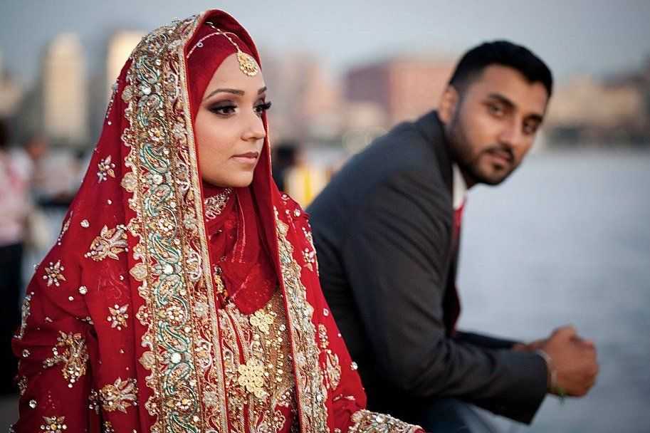 Muslim wife. Брак с мусульманином. Межэтнический брак. Турецкие традиции. Мусульманка с мужем.
