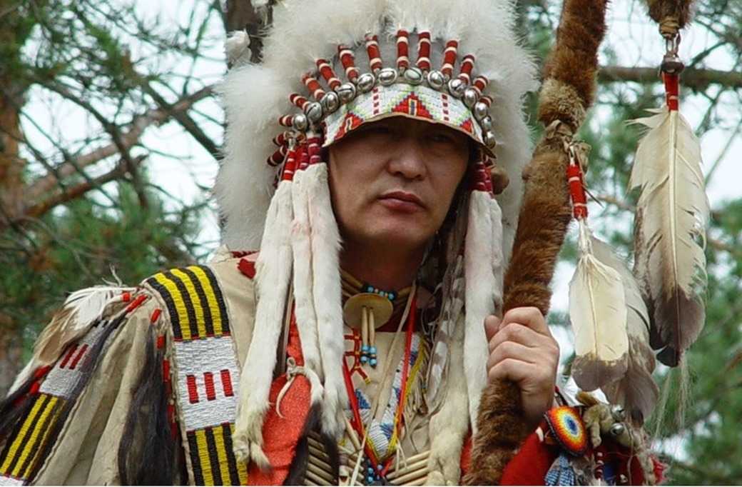 Индейцы в современной америке. Индейцы Северной Америки. Индейцы Северной Америки Навахо. Апачи индейцы. Коренные народы Америки.